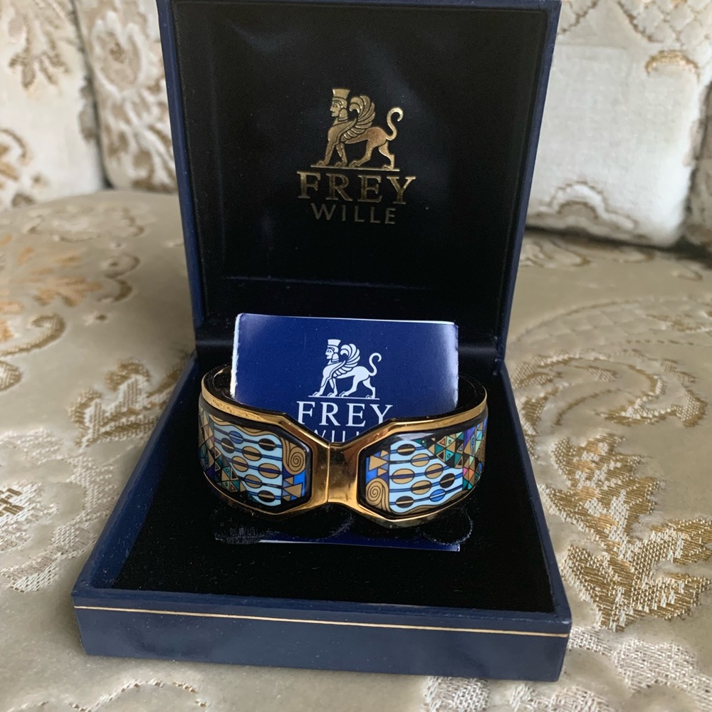 Michael Frey Wille Cleopatra Collection Bangle. 18 caret plated gold.